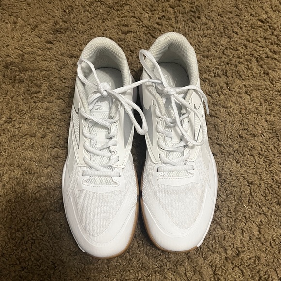 Never worn didn’t like how they looked on me. - Picture 2 of 4